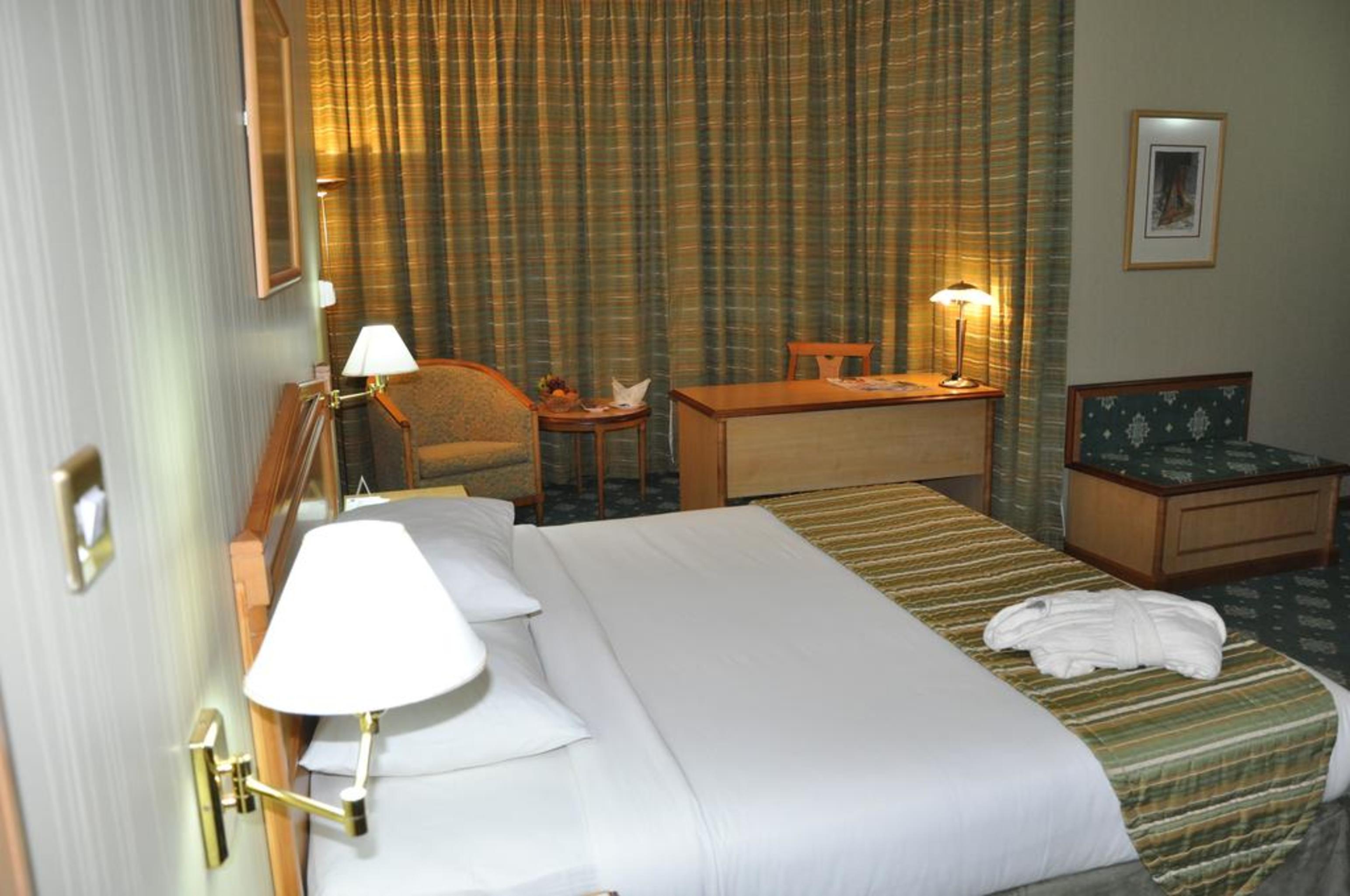Grand Continental Hotel Abu Dhabi