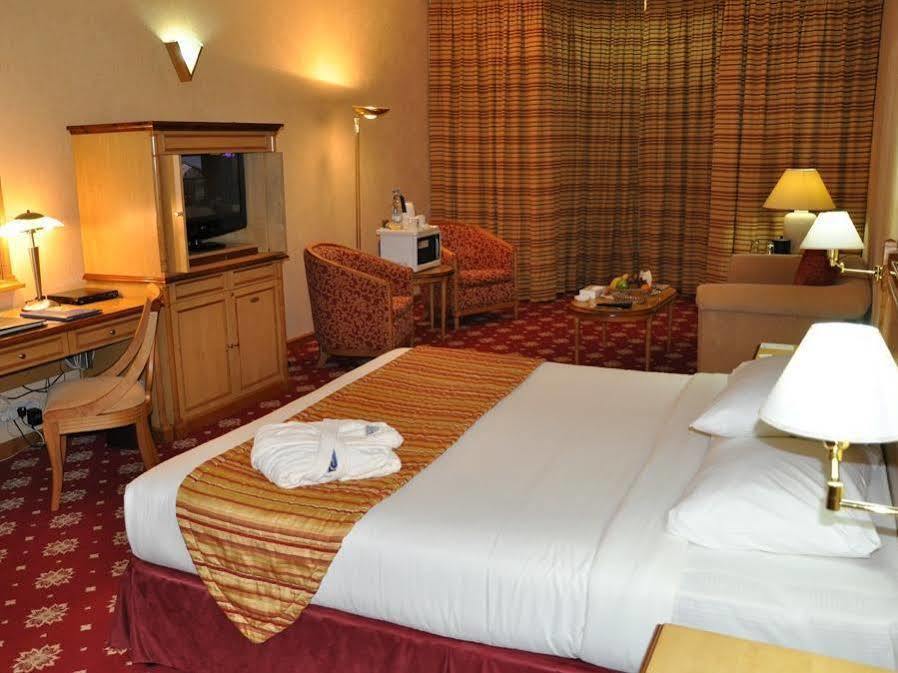 Grand Continental Hotel