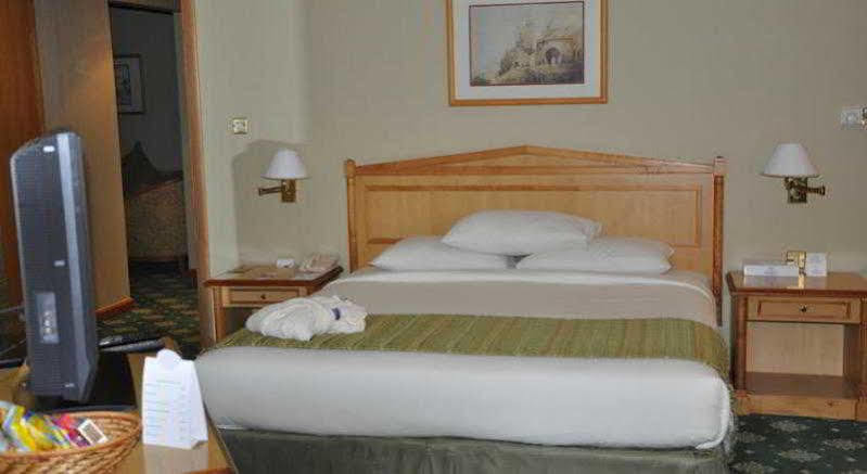 Grand Continental Hotel