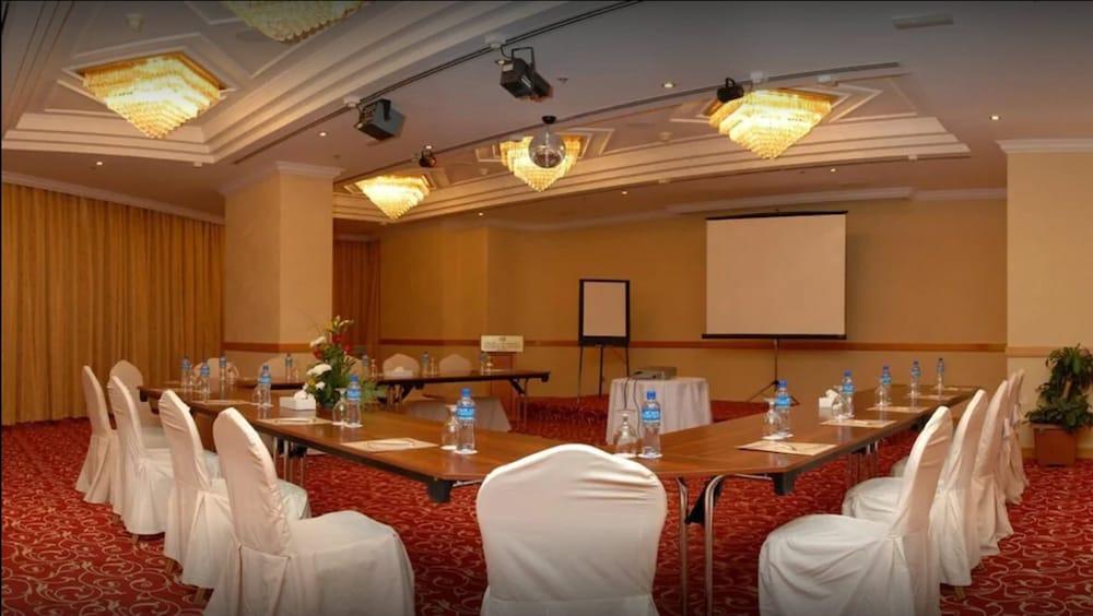 Grand Continental Abu Dhabi